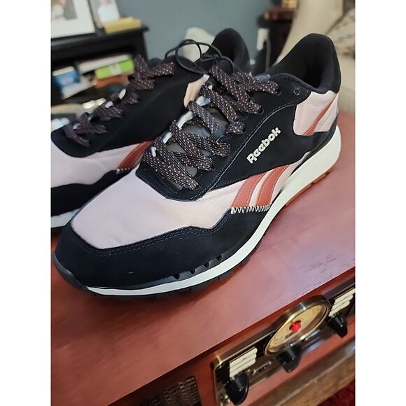 Reebok Other - Reebok Men's GL 1100 Gray Running Shoes Size 11.5 Cream Brown